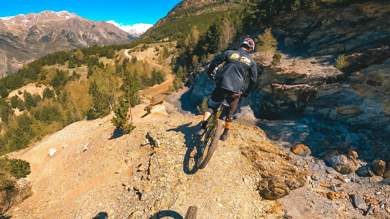 Rutas-en-Bicicleta-de-Montana-Explorando-la-Sierra-sobre-Dos-Ruedas - La Sierra Noticias